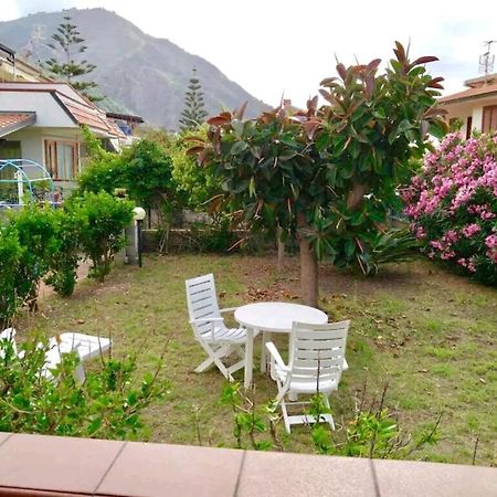 Villa Casa Con Giardino E Terrazzo Vicino Al Mare à Piraino Extérieur photo